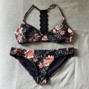 Billabong floral bikini set